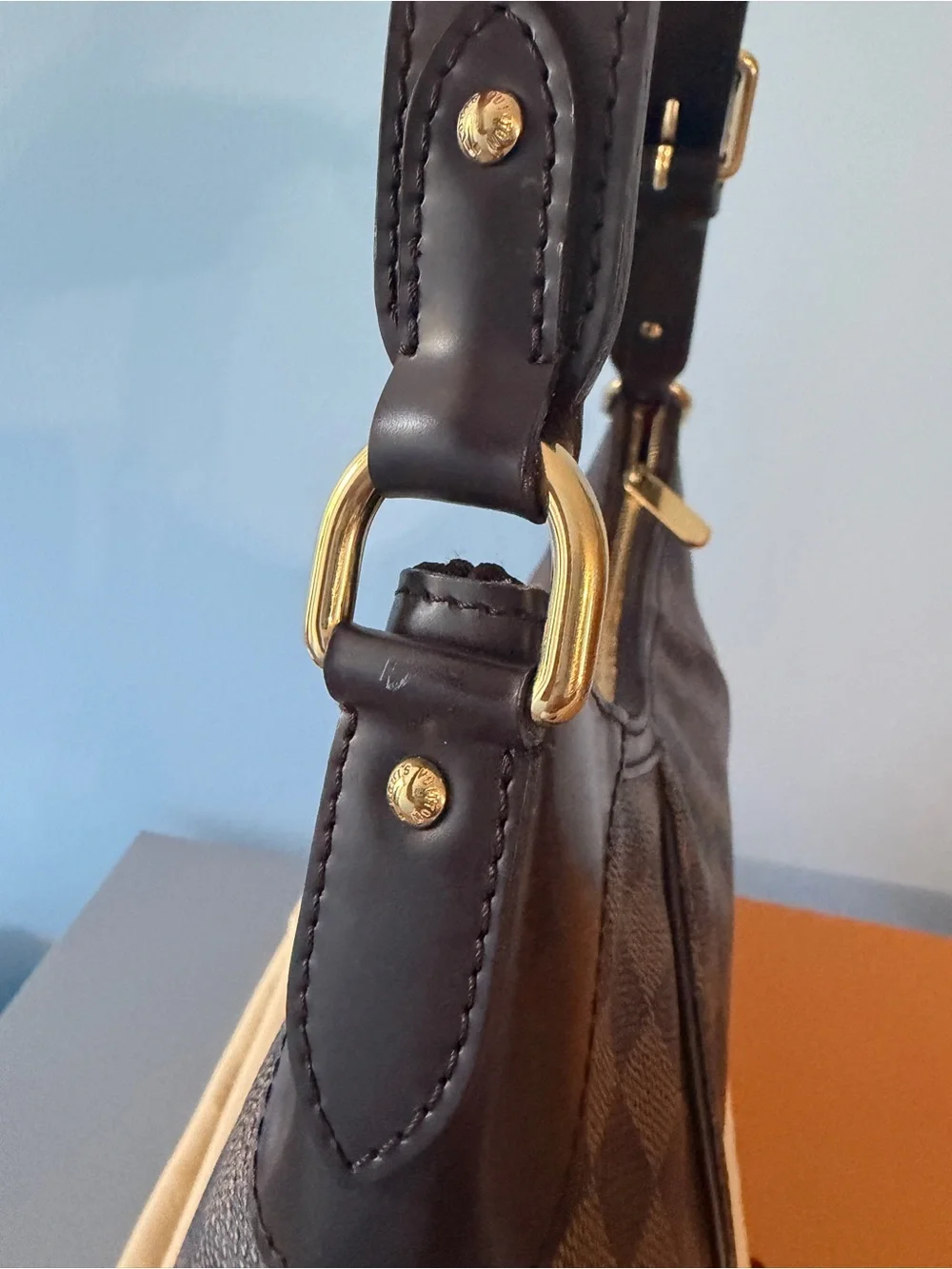 Louis Vuitton Brown Damier Ebene GM Thames Shoulder Bag